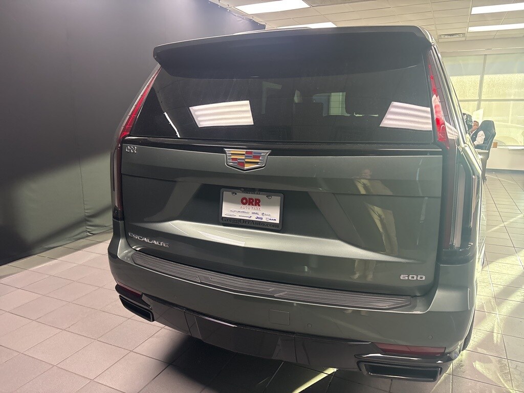 2024 Cadillac Escalade Sport Platinum photo 4