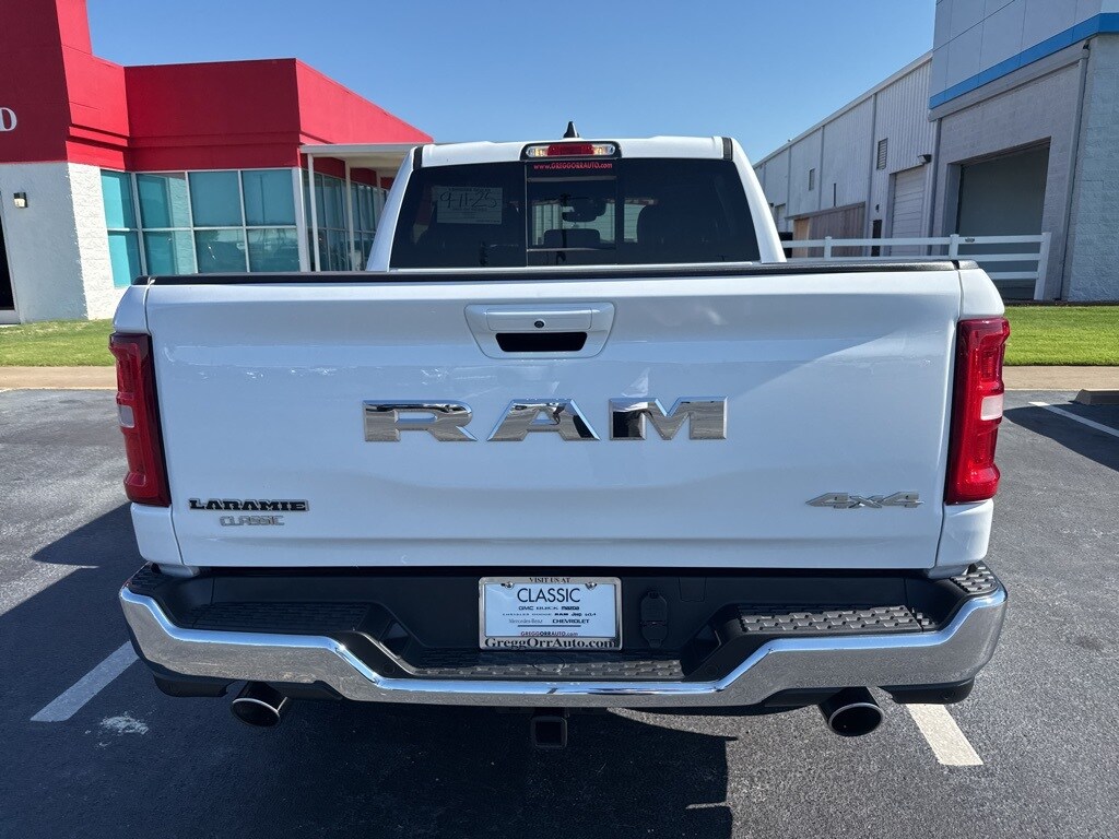 2025 Ram 1500 Laramie photo 4