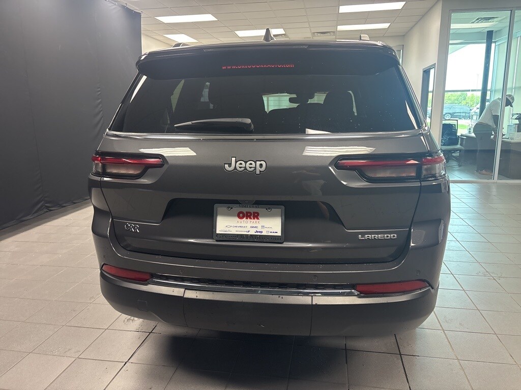 2024 Jeep Grand Cherokee Laredo photo 3