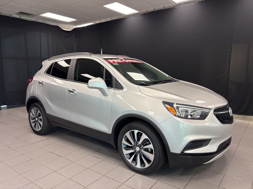 2022 Buick Encore Preferred's photo
