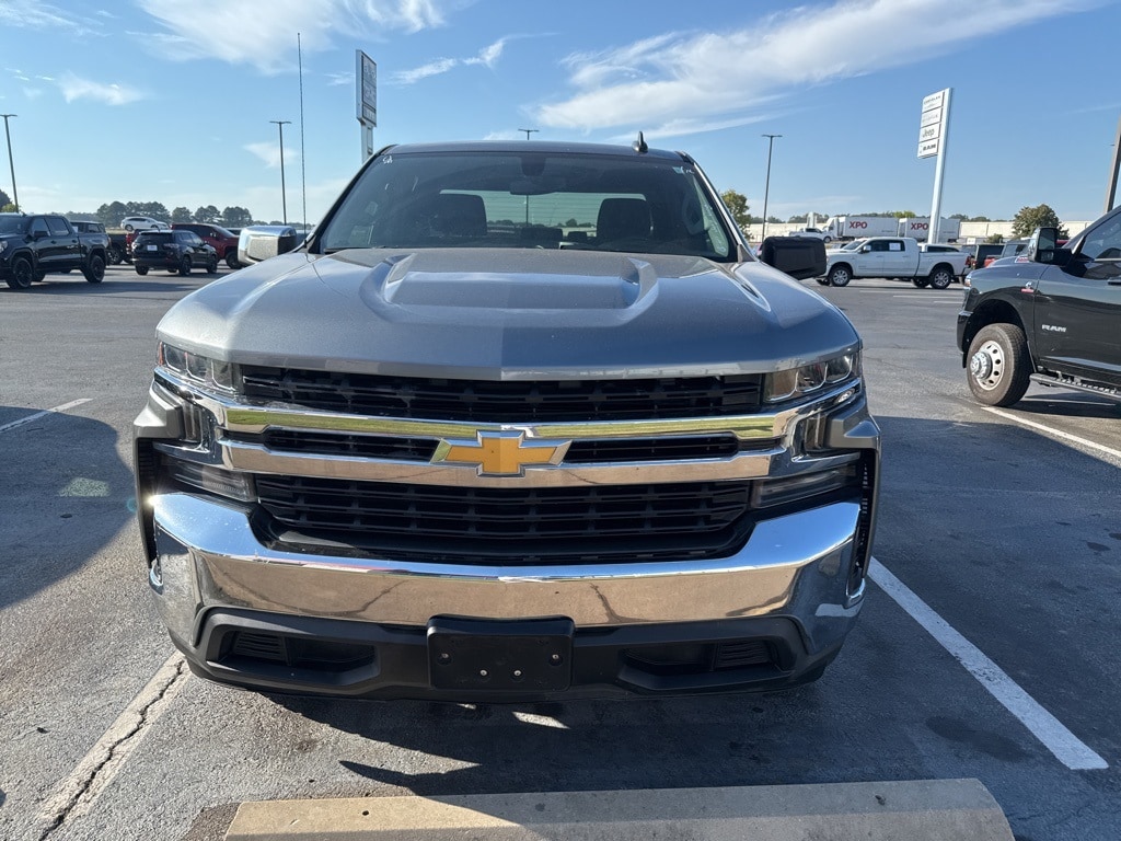 Used 2019 Chevrolet Silverado 1500 LT with VIN 1GCRWCED4KZ361829 for sale in Little Rock