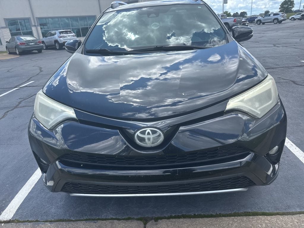 Used 2017 Toyota RAV4 SE with VIN 2T3NFREV8HW336726 for sale in Searcy, AR