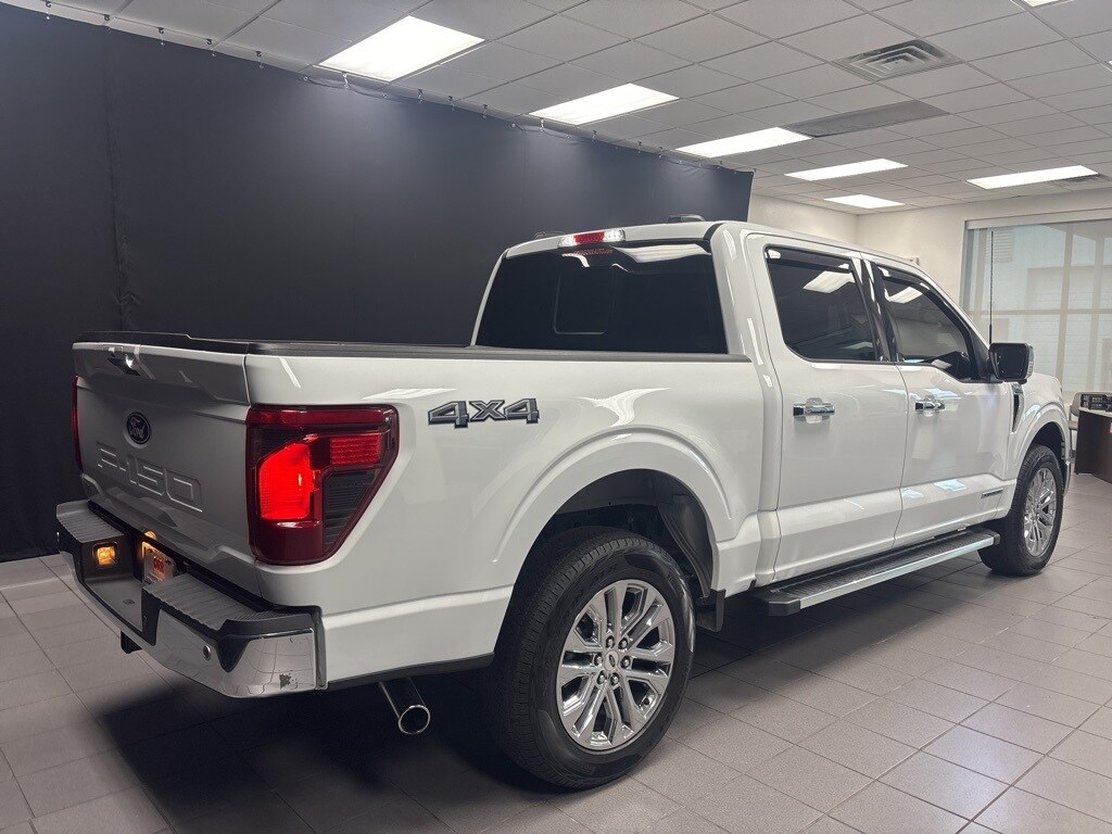 2024 Ford F-150 XLT photo 3
