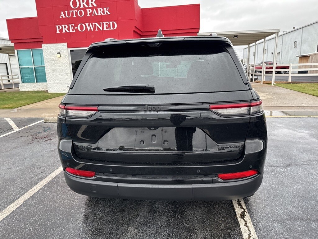 2025 Jeep Grand Cherokee Limited photo 4