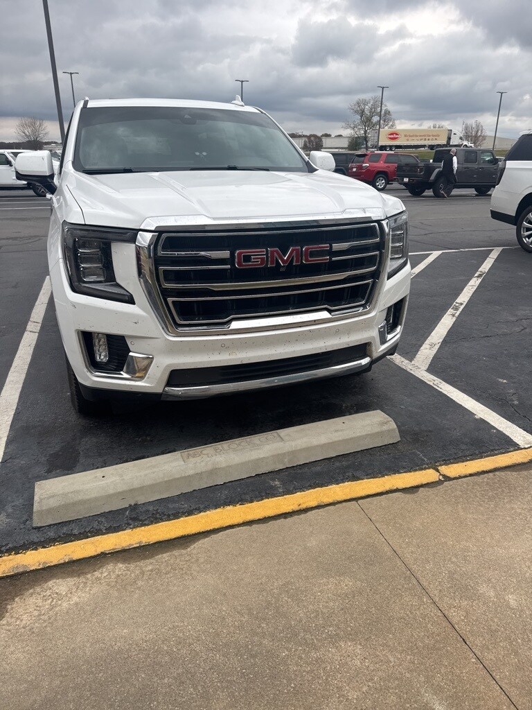 2021 Gmc Yukon SLT photo 2