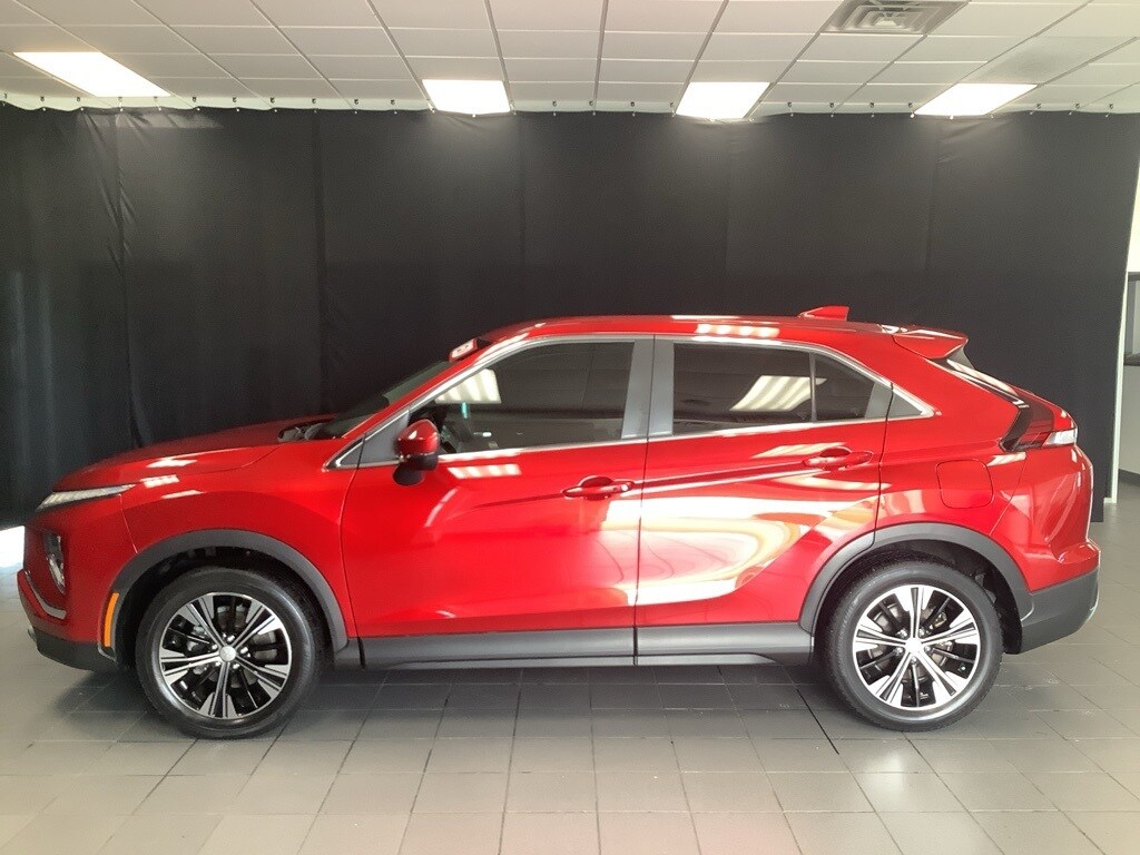 2022 Mitsubishi Eclipse Cross SE photo 4