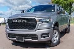 2026 Ram 1500 BIG HORN CREW CAB 4X4 5'7 BOX Pickup