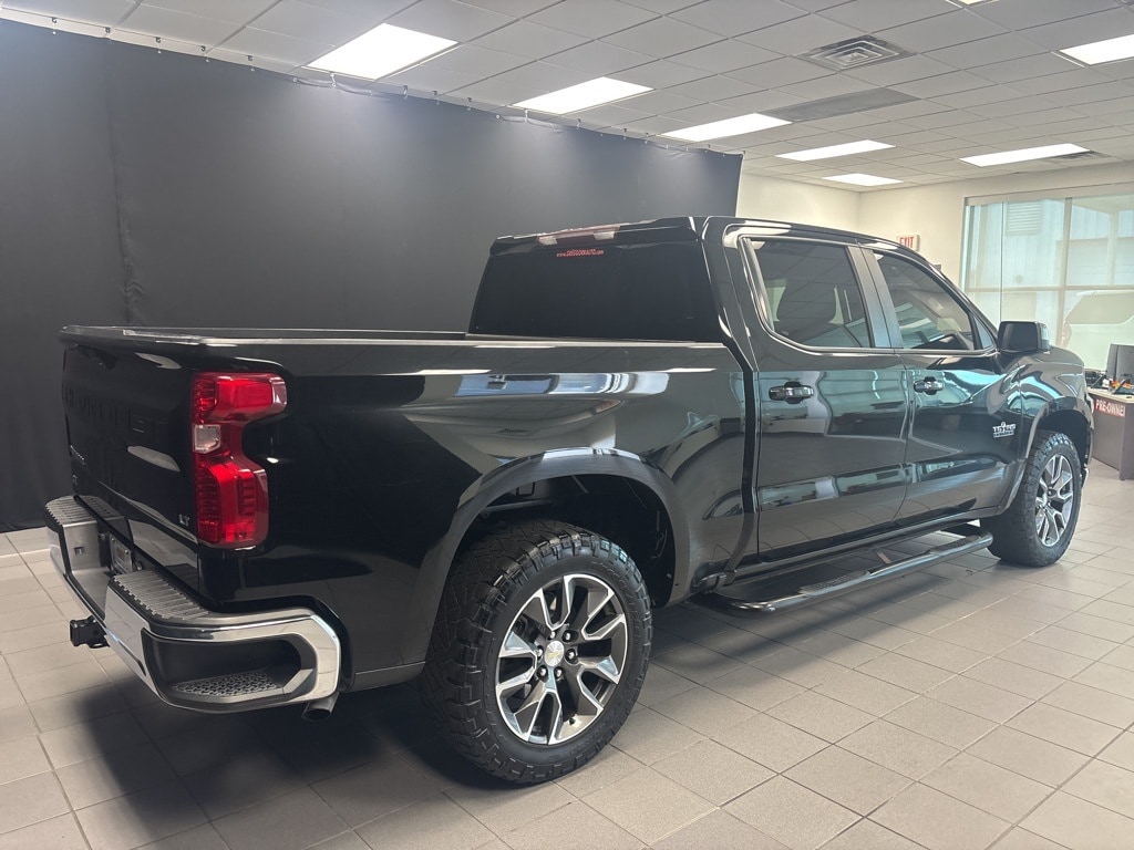 Used 2020 Chevrolet Silverado 1500 LT Truck Crew Cab