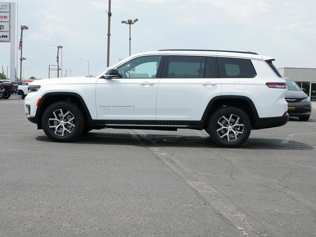 2025 Jeep Grand Cherokee Sport Utility  2025 Jeep Grand Cherokee Sport Utility