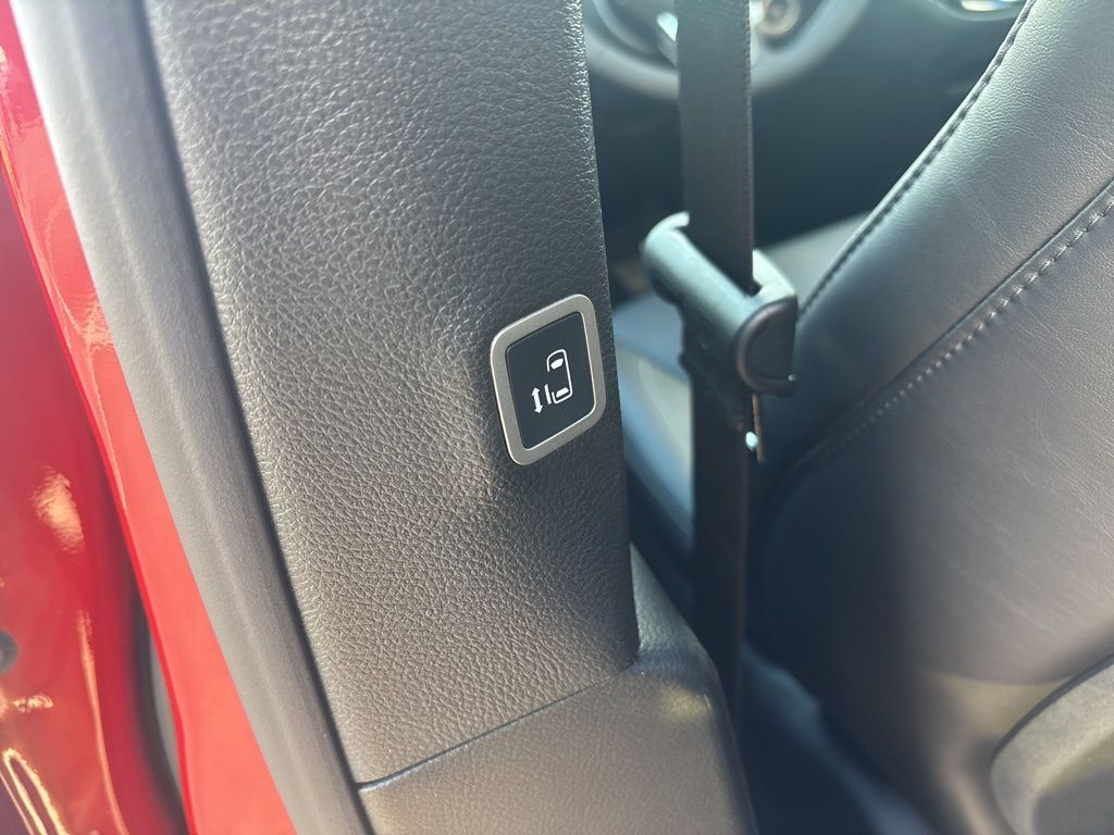 2026 Chrysler Pacifica Select - Photo 30