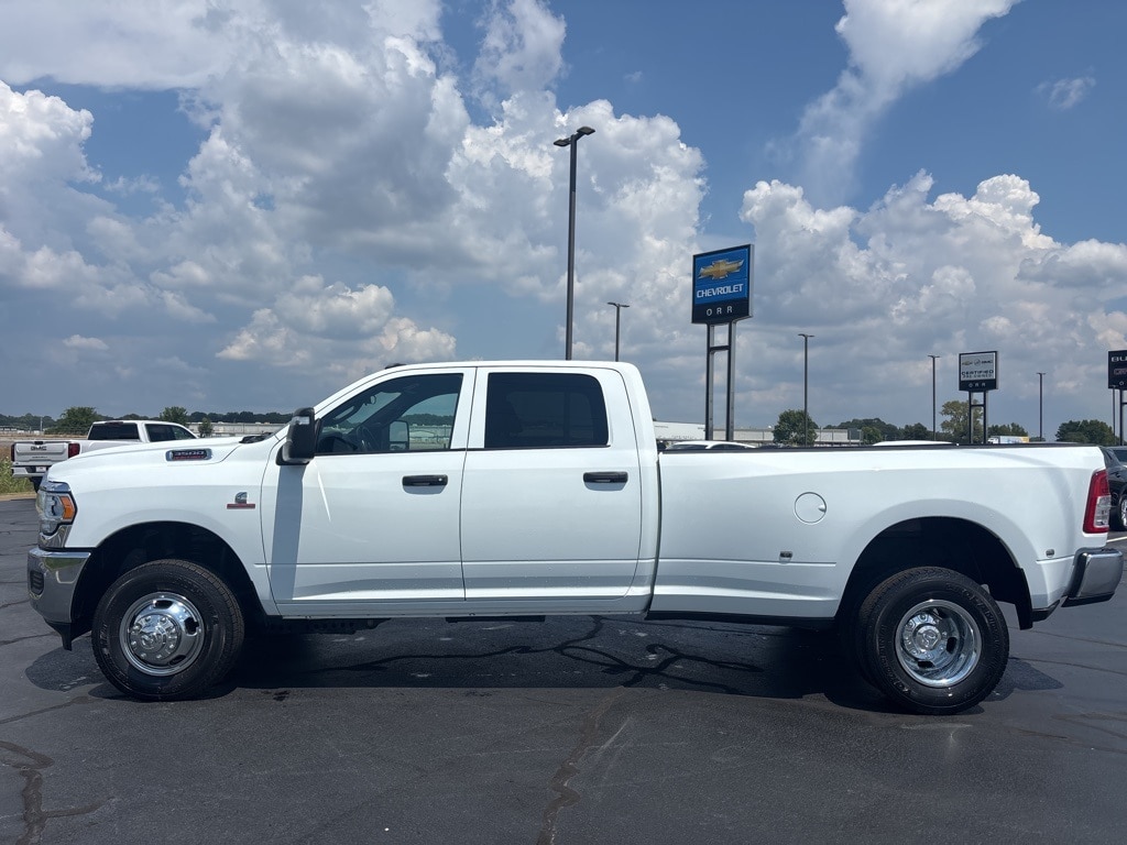 Used 2024 RAM Ram 3500 Pickup Tradesman with VIN 3C63RRGLXRG184581 for sale in Little Rock