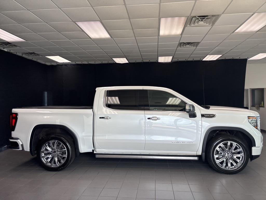Used 2024 GMC Sierra 1500 Denali Denali with VIN 3GTUUGED2RG213647 for sale in Little Rock