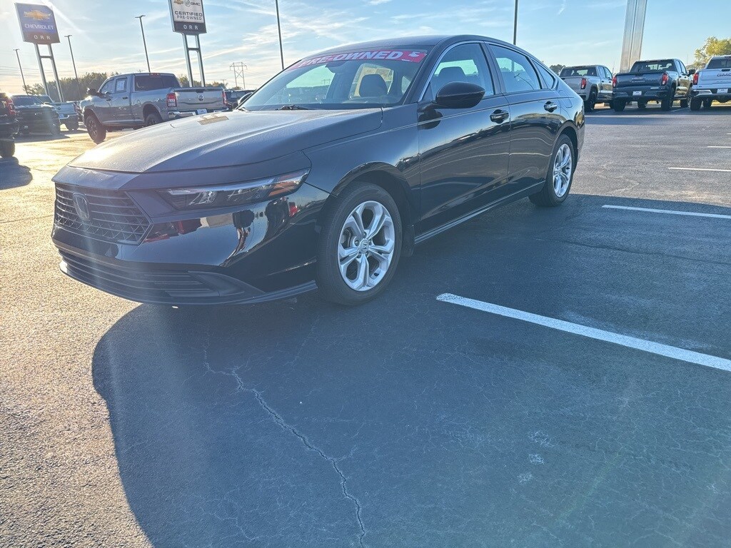 Used 2023 Honda Accord LX Sedan