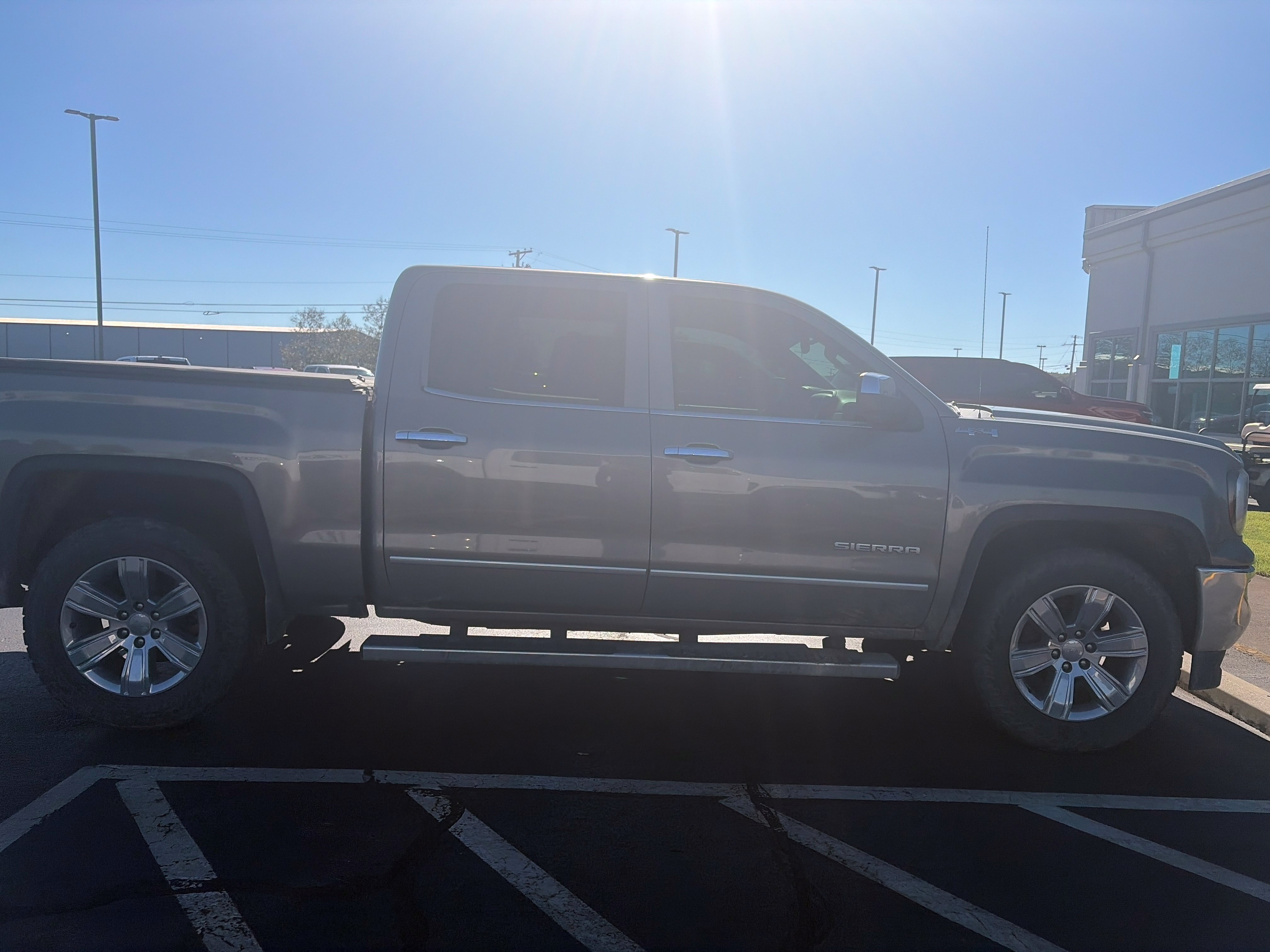 Used 2017 GMC Sierra 1500 SLT Truck Crew Cab