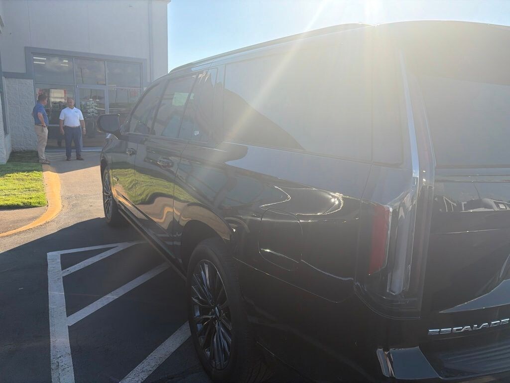 Used 2024 CADILLAC Escalade ESV V-Series SUV
