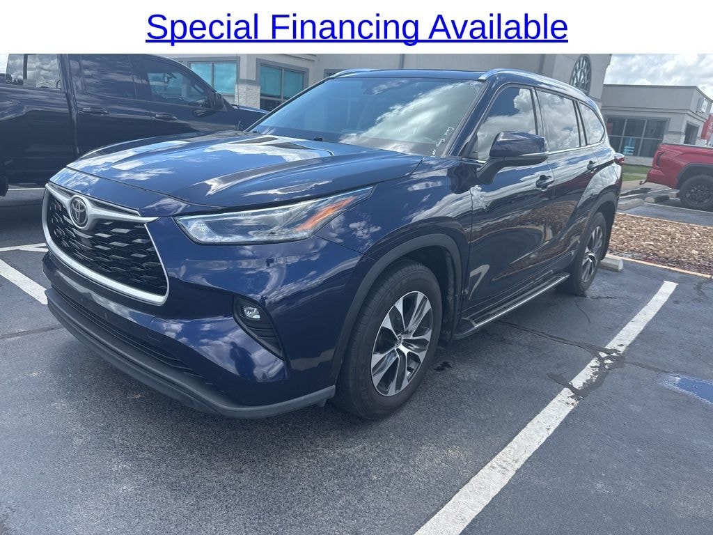 Used 2021 Toyota Highlander XLE SUV