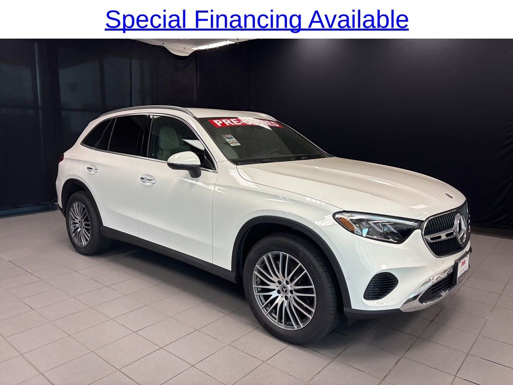 2025 Mercedes-Benz GLC