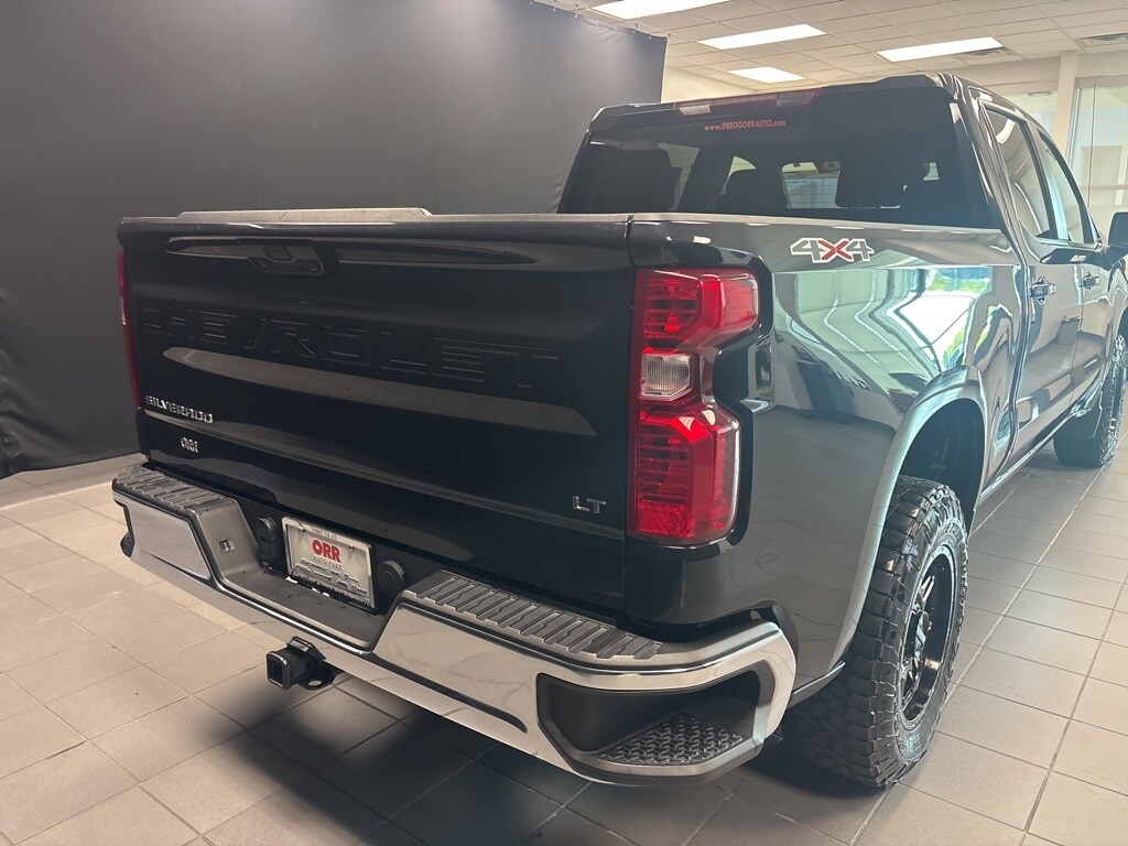 2023 Chevrolet Silverado 1500 LT photo 4