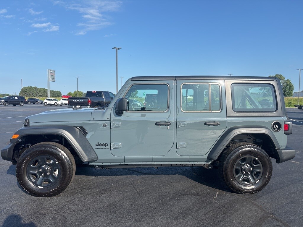 2025 Jeep Wrangler Sport photo 2