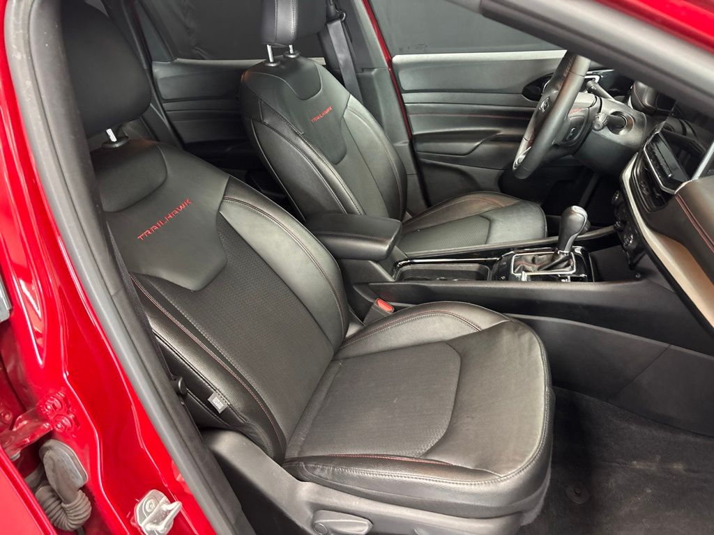 2025 Jeep Compass Trailhawk - Photo 13