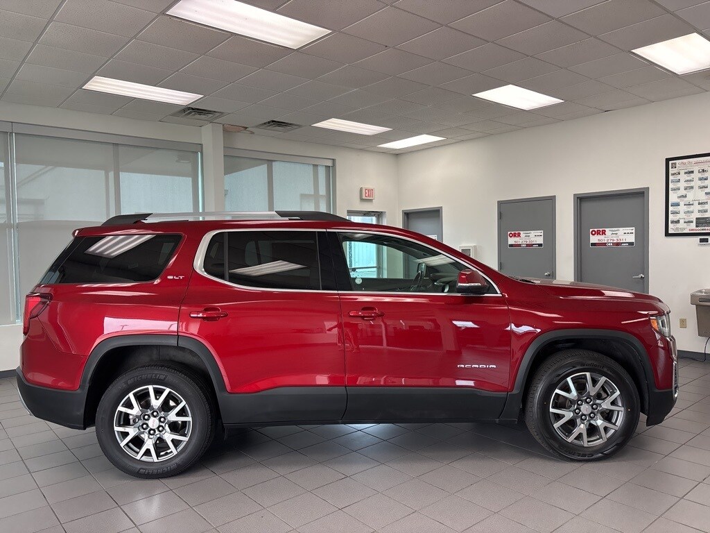 2023 Gmc Acadia SLT photo 2