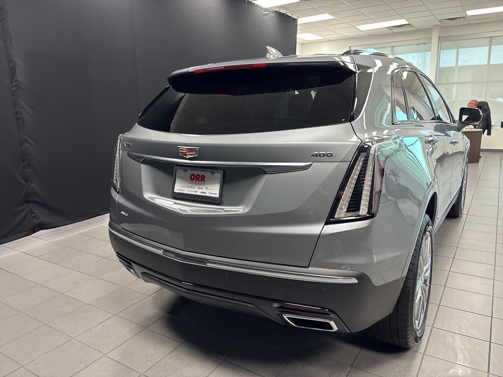 2025 Cadillac XT5 Sport photo 4