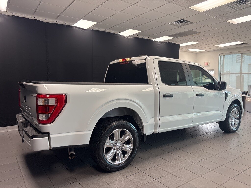 2022 Ford F-150 XL photo 3