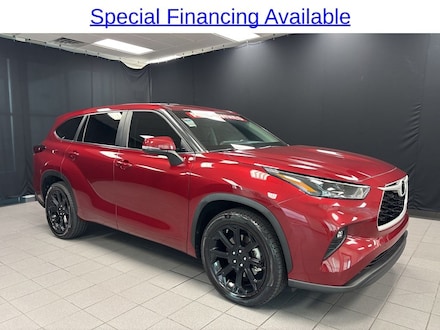2023 Toyota Highlander LE SUV