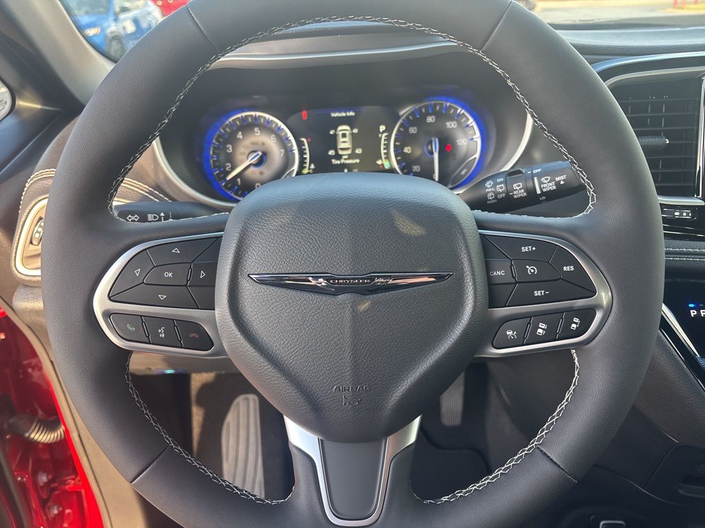 2026 Chrysler Pacifica Select - Photo 15
