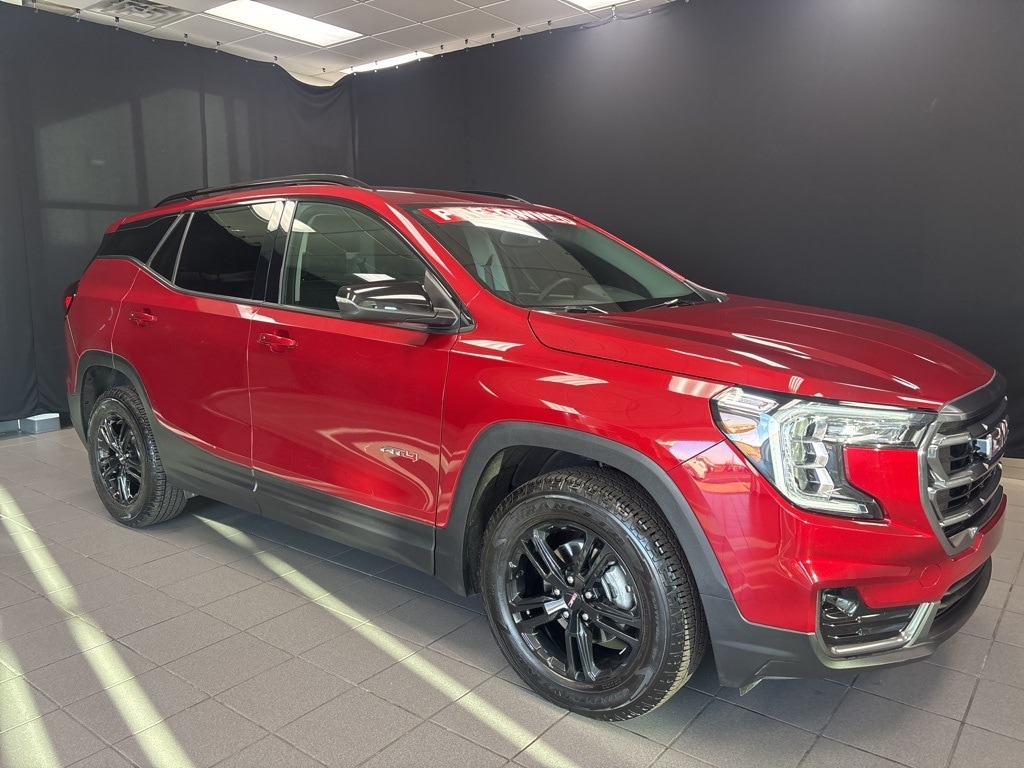 2024 GMC Terrain AT4's photo