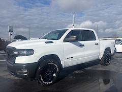 2026 Ram 1500 WARLOCK CREW CAB 4X4 5'7 BOX Pickup