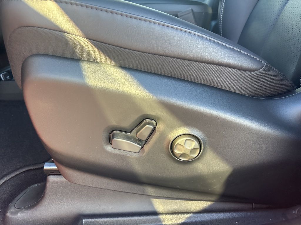 2026 Chrysler Pacifica Select - Photo 25