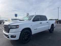 2026 Ram 1500 LARAMIE CREW CAB 4X4 5'7 BOX Pickup