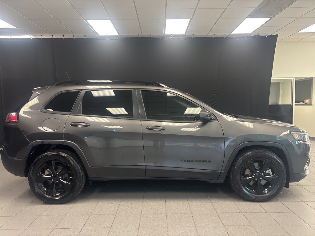 2020 Jeep Cherokee Altitude photo 2