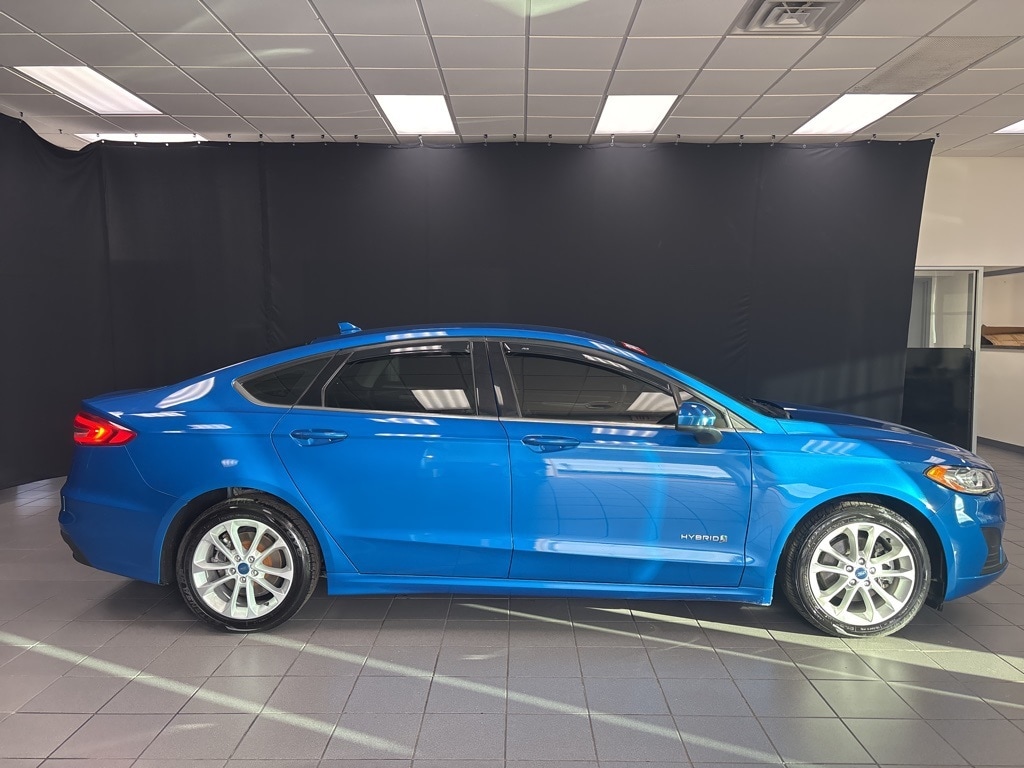 Used 2019 Ford Fusion Hybrid SE Sedan