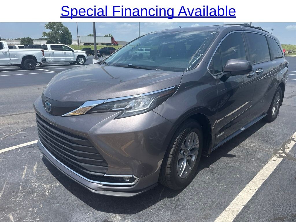 Used 2021 Toyota Sienna XLE Van