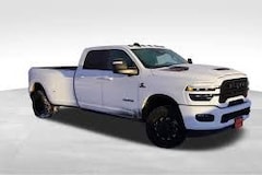 2026 Ram 3500 BIG HORN CREW CAB 4X4 8' BOX Pickup