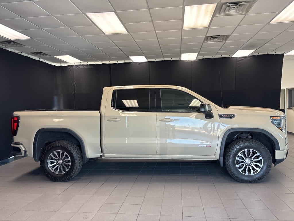 Used 2023 GMC Sierra 1500 AT4 with VIN 3GTUUEELXPG106628 for sale in Little Rock