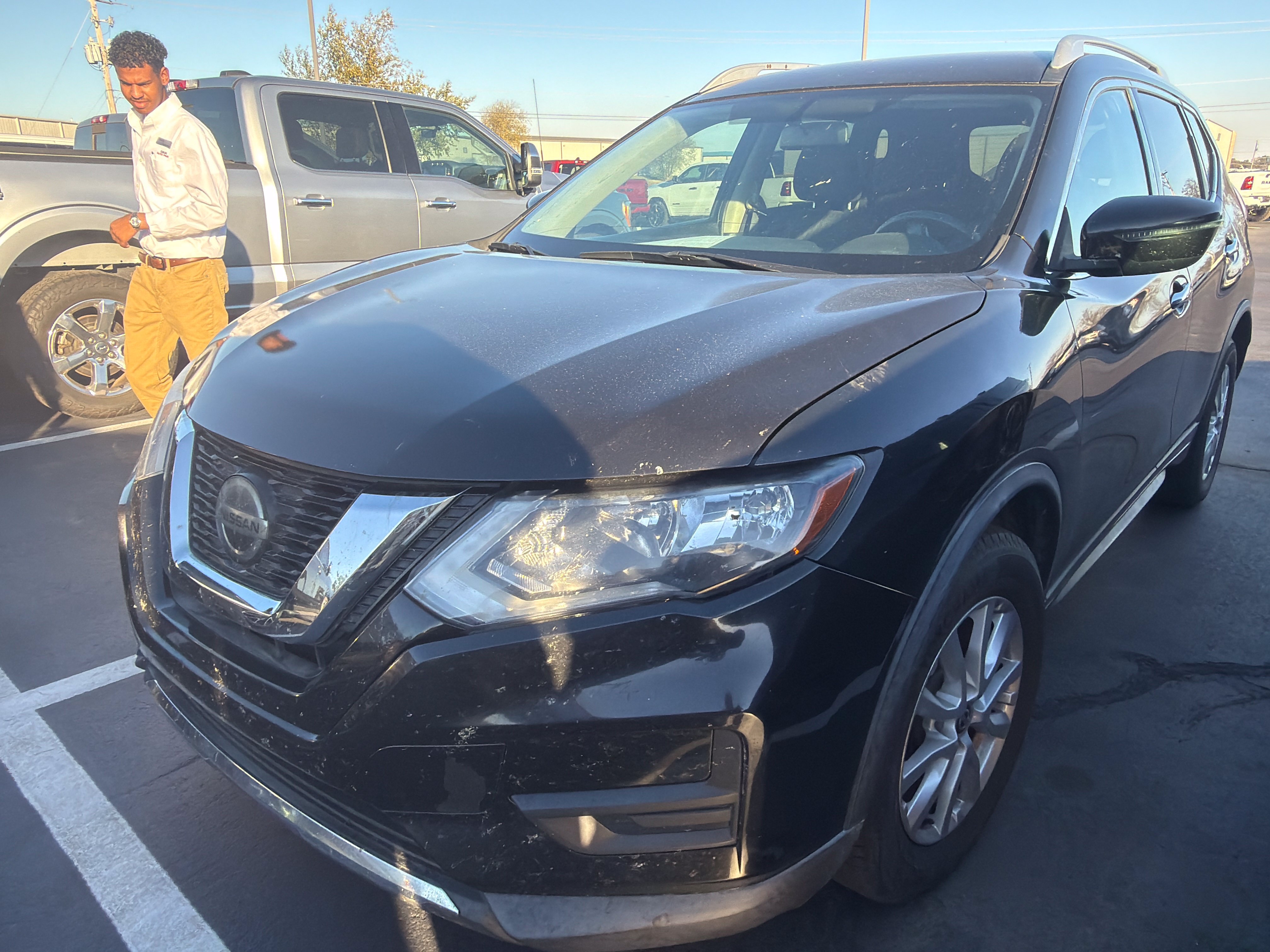 Used 2018 Nissan Rogue SV SUV