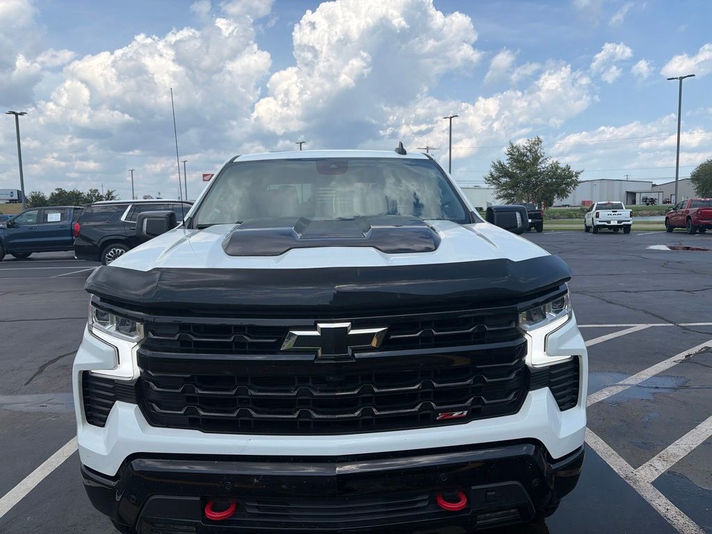 Used 2024 Chevrolet Silverado 1500 LT Trail Boss with VIN 3GCUDFE87RG232790 for sale in Little Rock