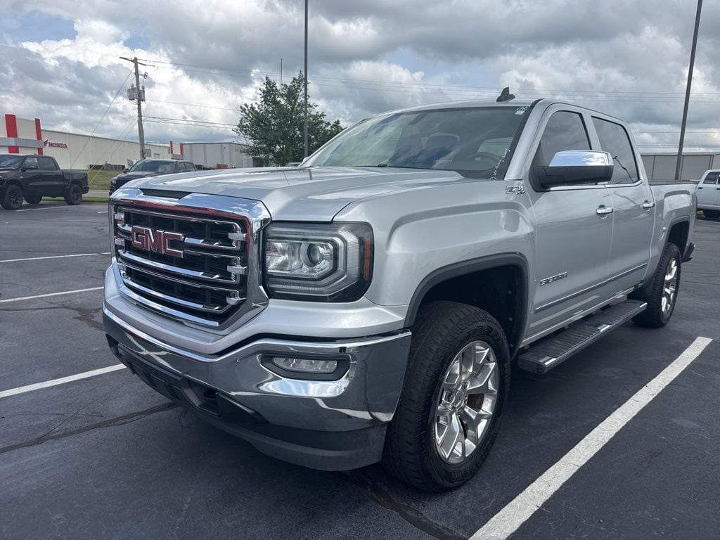 2017 GMC Sierra 4WD Crew Cab Short Box SLT's photo