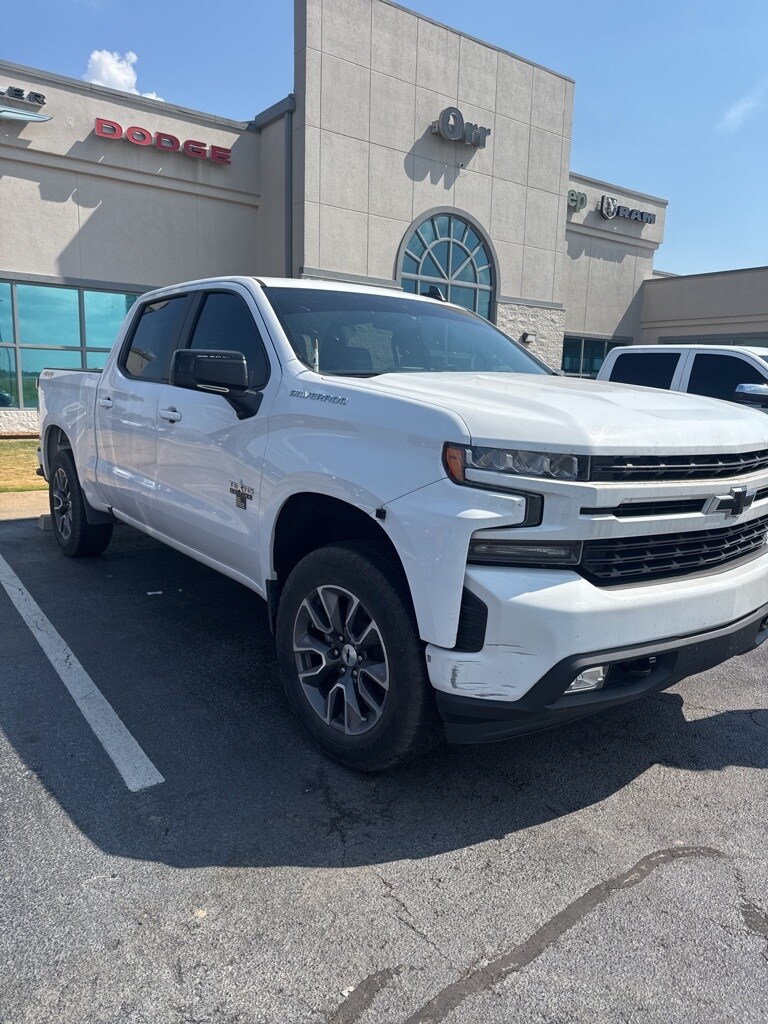 2022 Chevrolet Silverado 1500 RST photo 3