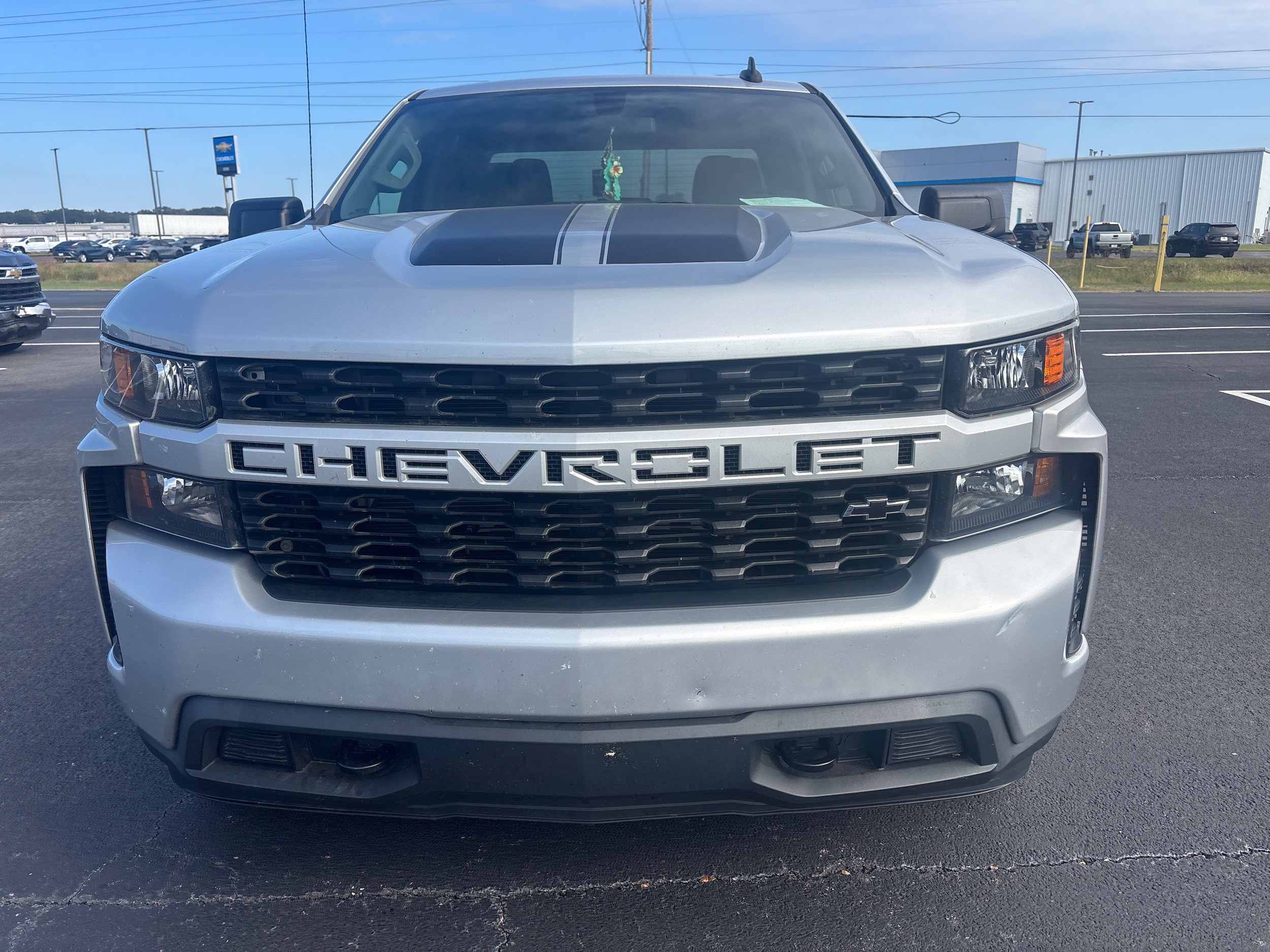 Used 2020 Chevrolet Silverado 1500 Custom with VIN 1GCRWBEK1LZ374841 for sale in Little Rock