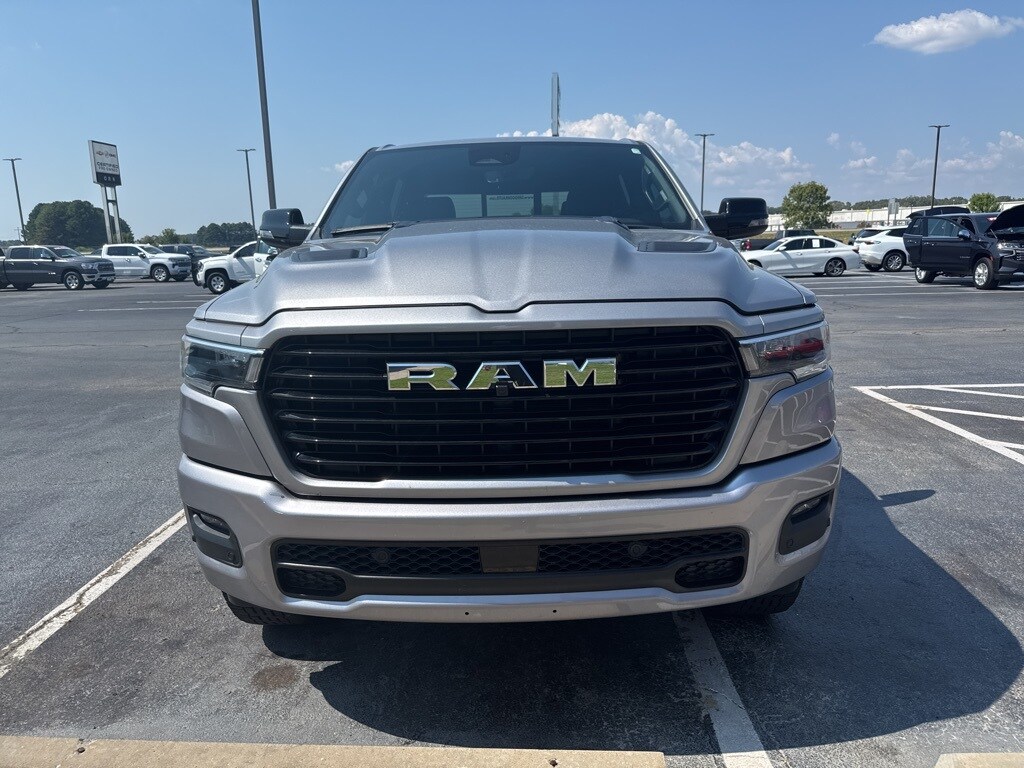 2025 Ram 1500 Laramie photo 2