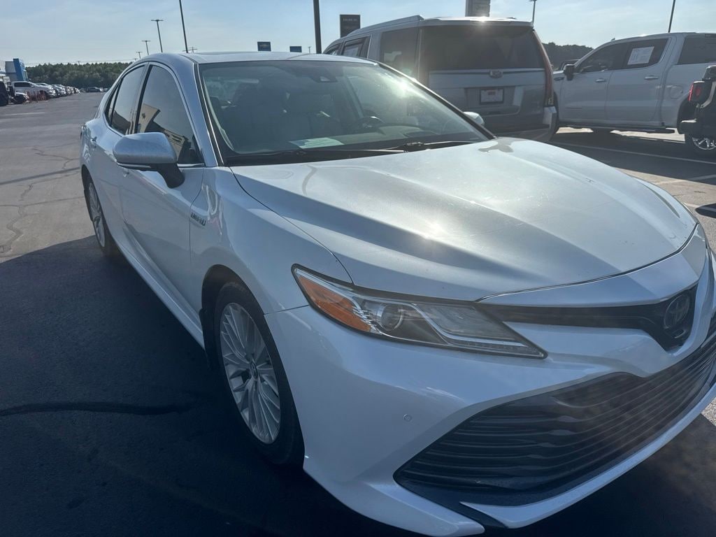 Used 2019 Toyota Camry Hybrid XLE Sedan