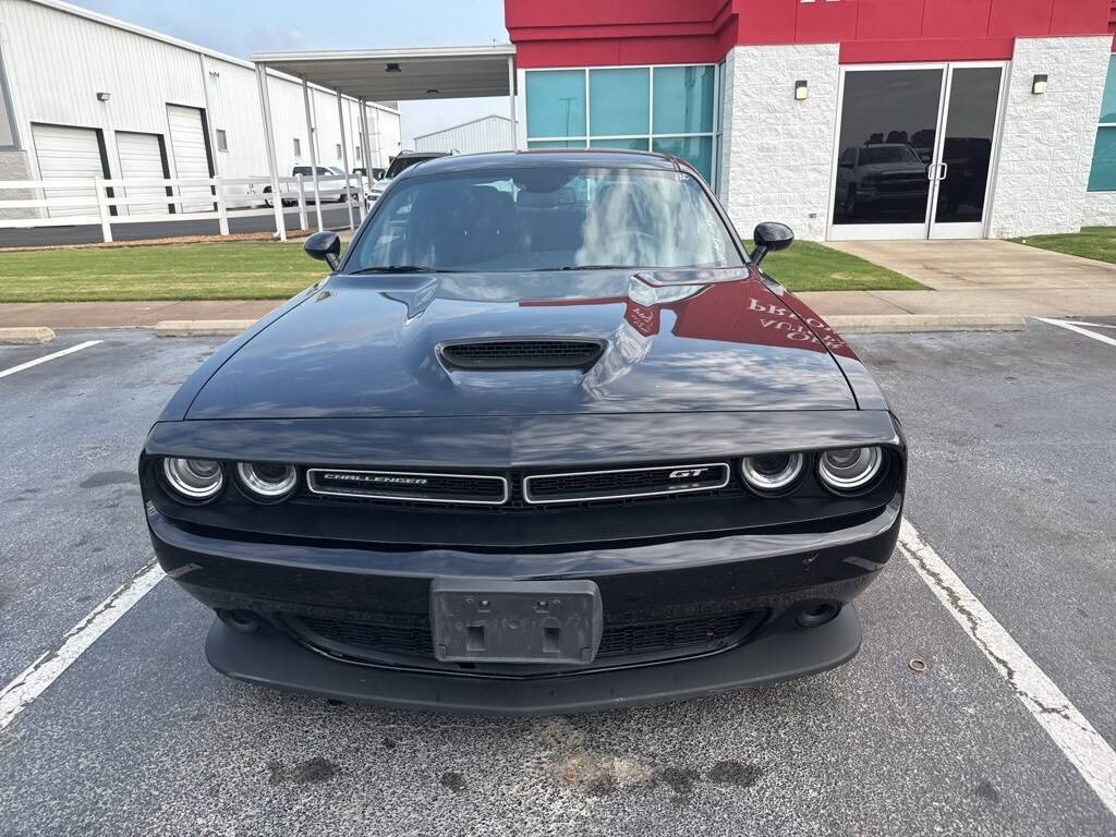 2023 Dodge Challenger GT photo 2