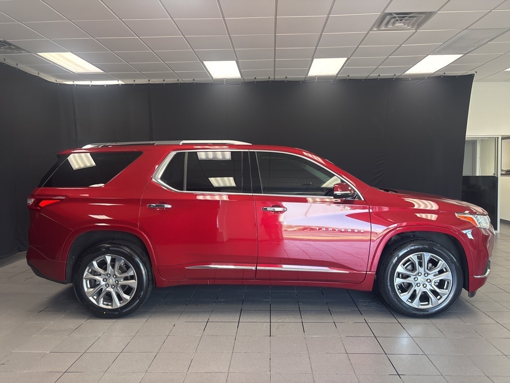 Used 2018 Chevrolet Traverse Premier with VIN 1GNERKKW3JJ189626 for sale in Searcy, AR