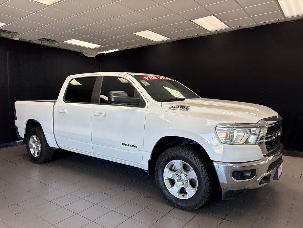 2022 RAM 1500 Big Horn/Lone Star 4x4 Crew Cab 5'7's photo