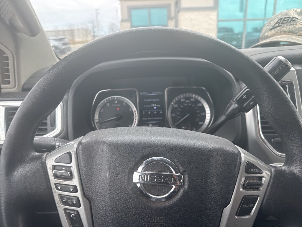 Used 2017 Nissan Titan SV Truck Crew Cab