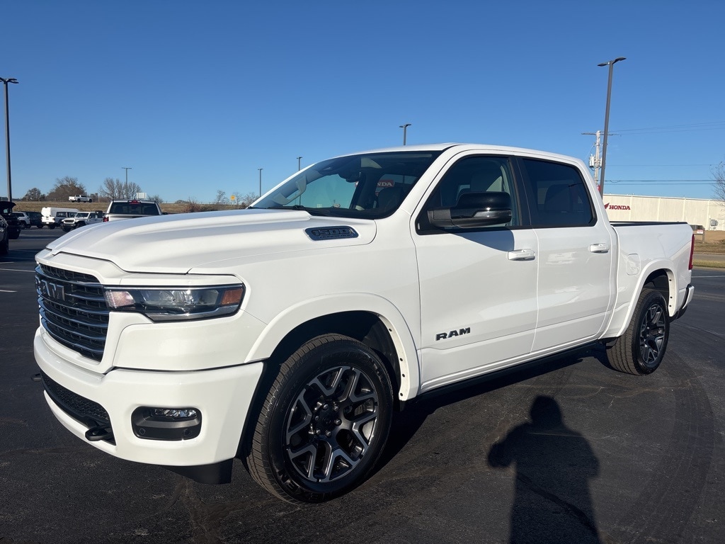 2026 RAM Ram 1500 Pickup Laramie's photo